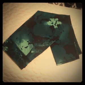 Teal fabletics leggings